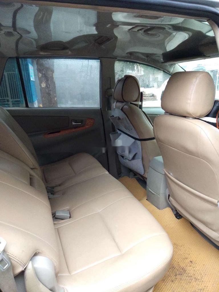 Toyota Innova 2010 - Bán Toyota Innova G MT năm 2010, màu bạc số sàn, giá tốt