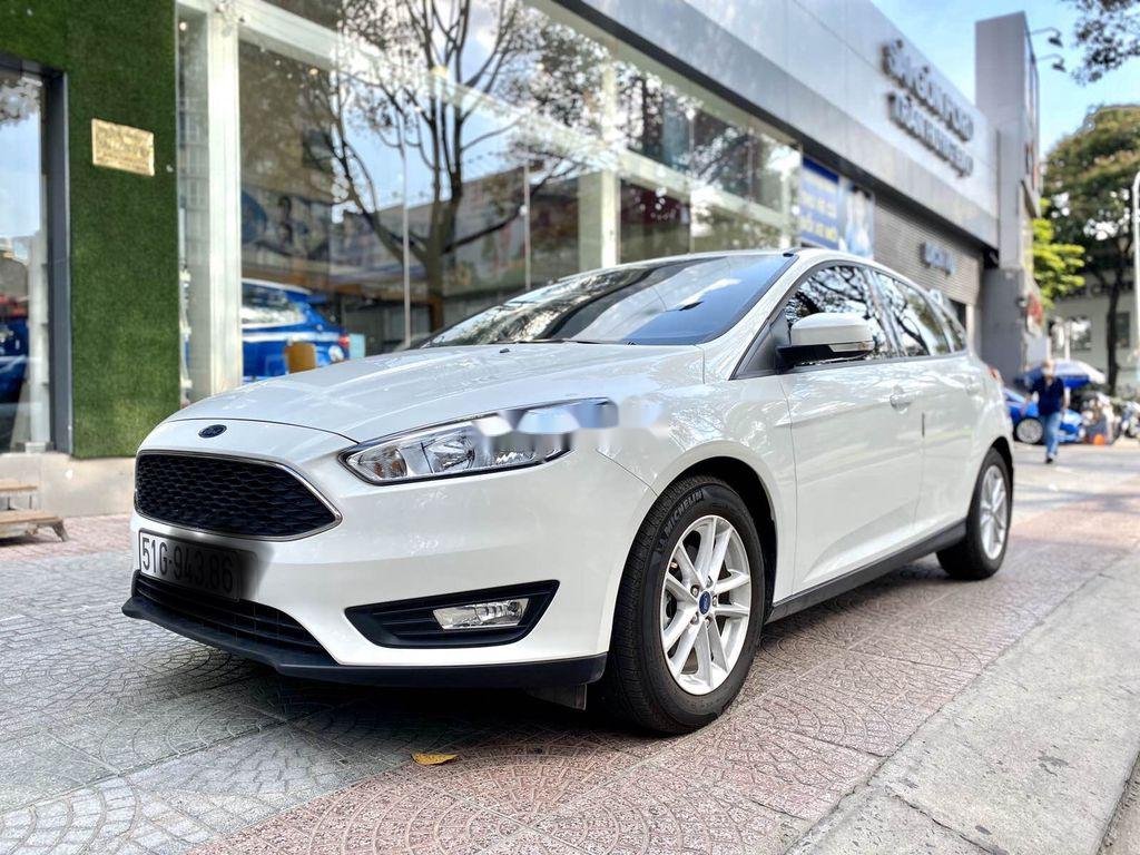 Ford Focus 2019 - Cần bán lại xe Ford Focus Trend 1.5 Turbo sản xuất 2019, màu trắng