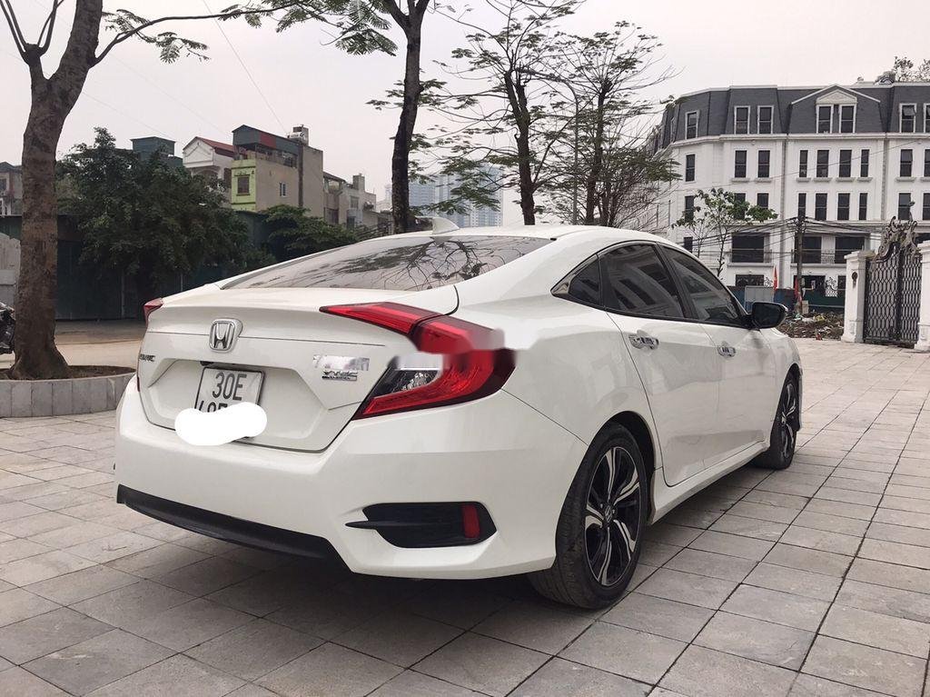 Honda Civic 2017 - Bán ô tô Honda Civic đời 2017, màu trắng, nhập khẩu, 740tr