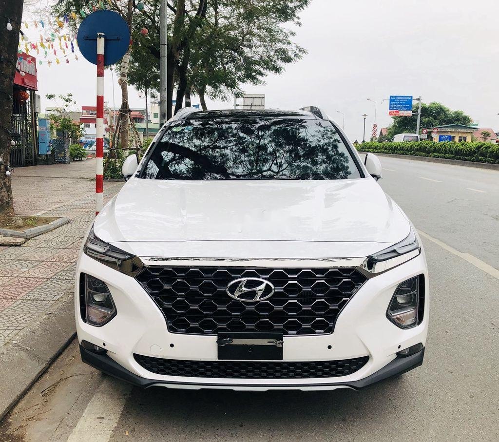 Hyundai Santa Fe 2019 - Cần bán lại xe Hyundai Santa Fe năm 2019, màu trắng