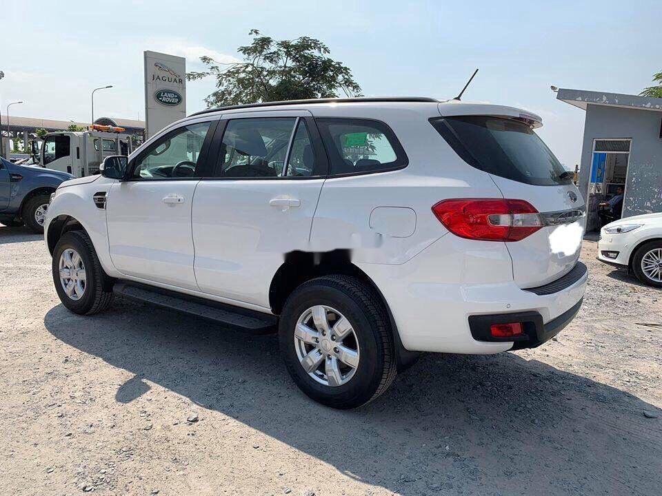 Ford Everest     2018 - Cần bán xe Ford Everest năm 2018, màu trắng, xe nhập