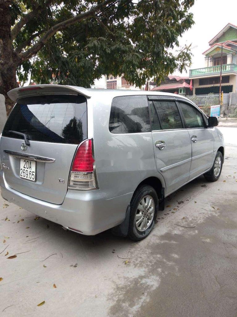 Toyota Innova 2010 - Bán Toyota Innova G MT năm 2010, màu bạc số sàn, giá tốt