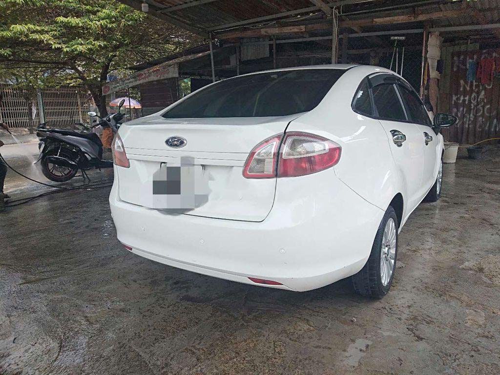 Ford Fiesta 2011 - Cần bán Ford Fiesta sản xuất 2011