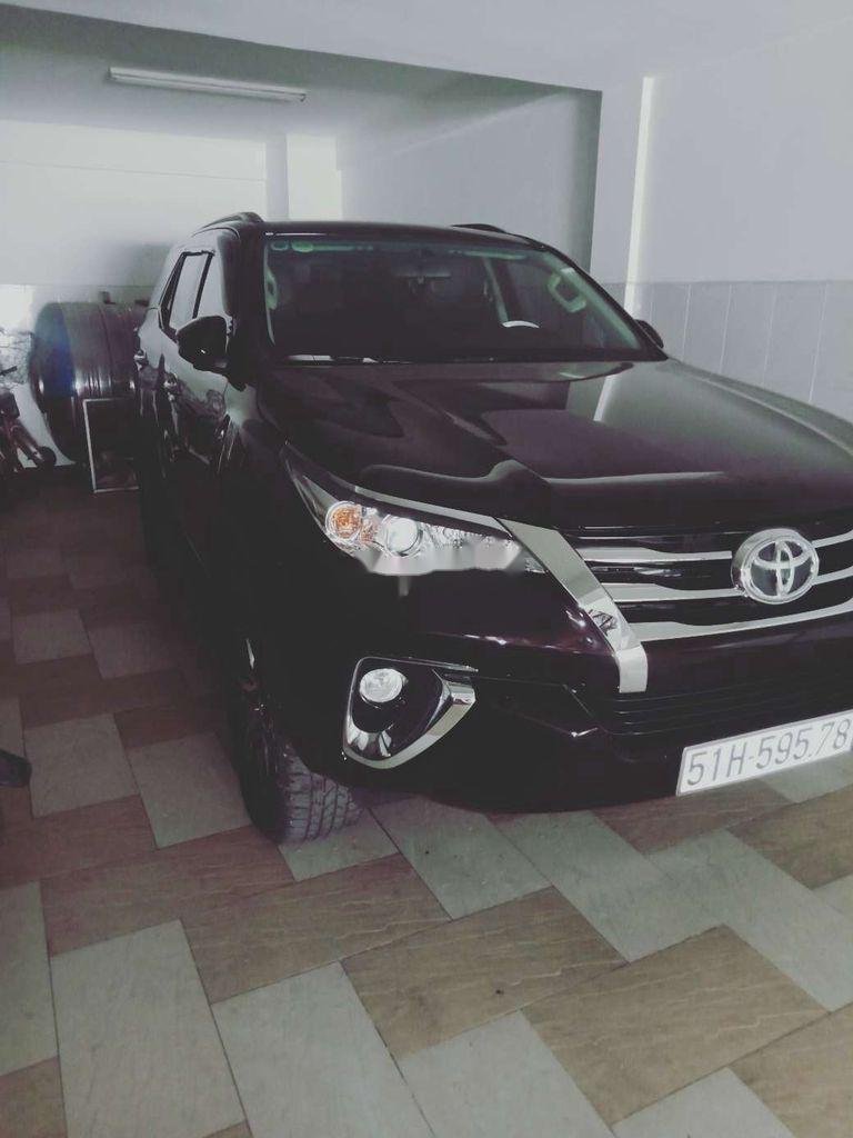 Toyota Fortuner 2019 - Cần bán lại xe Toyota Fortuner sản xuất 2019, màu đen, xe nhập, giá tốt