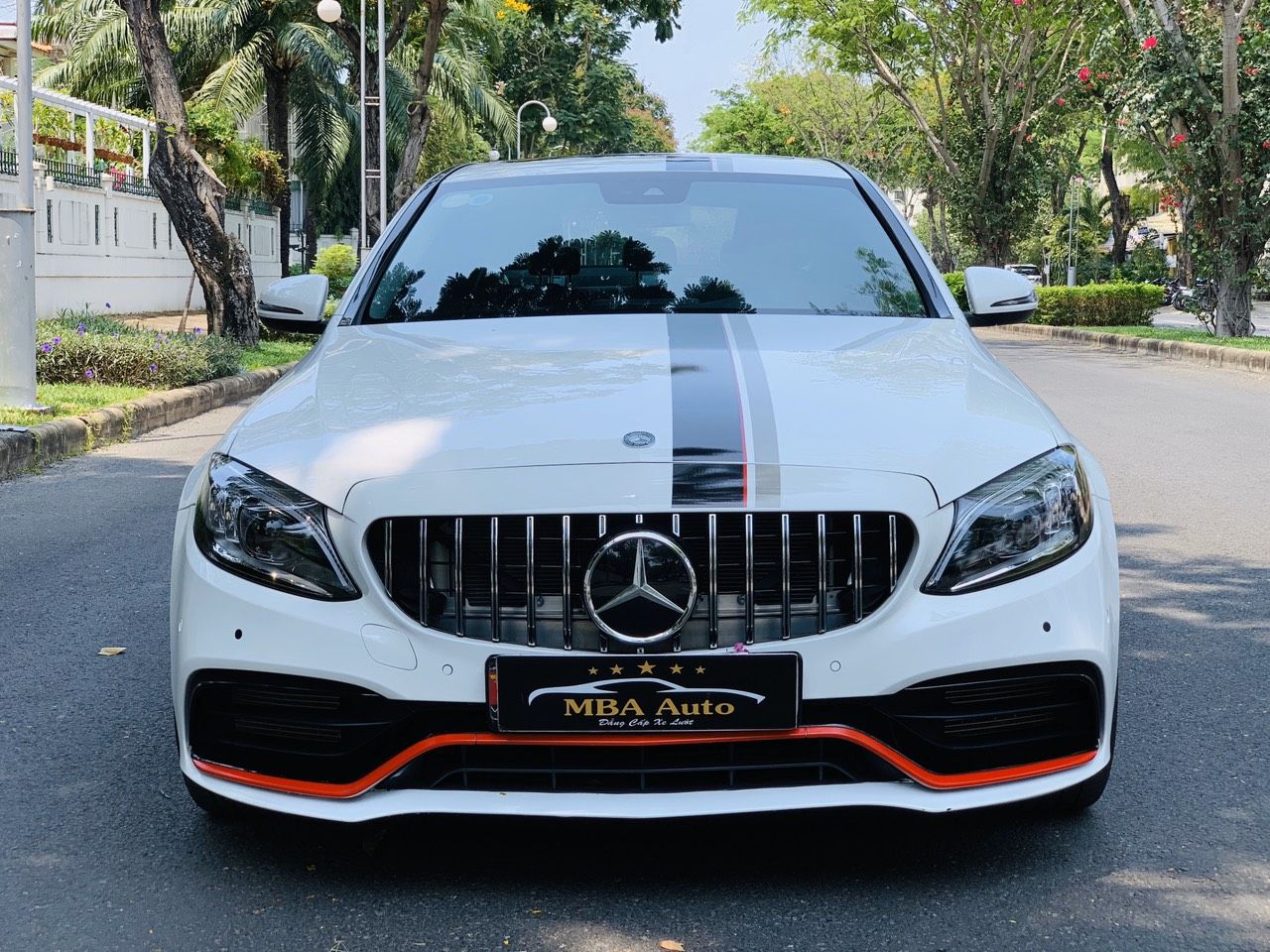 Mercedes-Benz C class C 200 Exclusive 2019 - Bán xe lướt Mercedes C 200 Exclusive năm sản xuất 2019, màu trắng