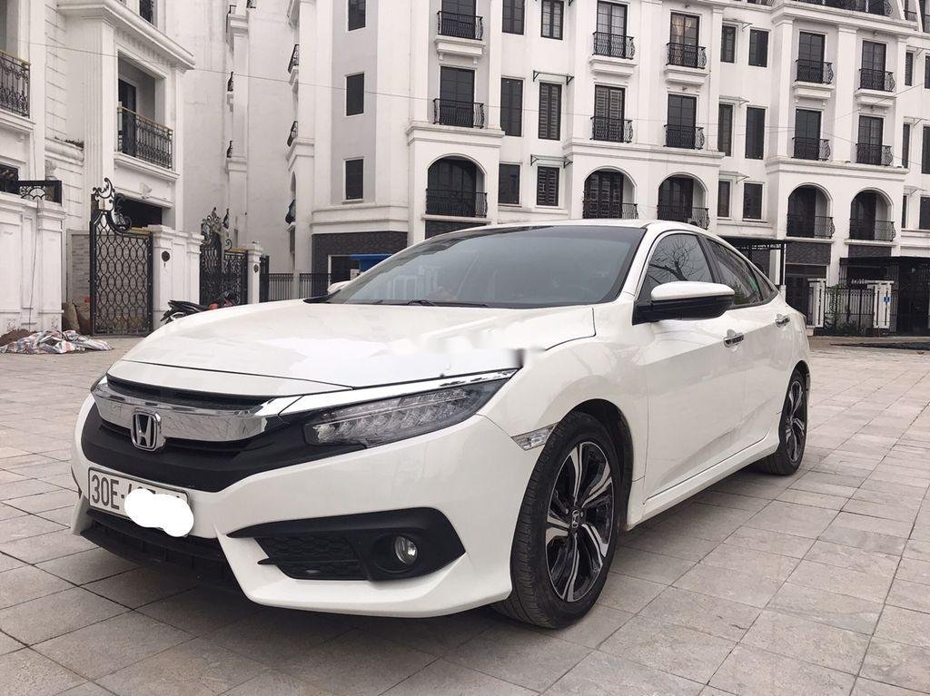 Honda Civic 2017 - Bán ô tô Honda Civic đời 2017, màu trắng, nhập khẩu, 740tr