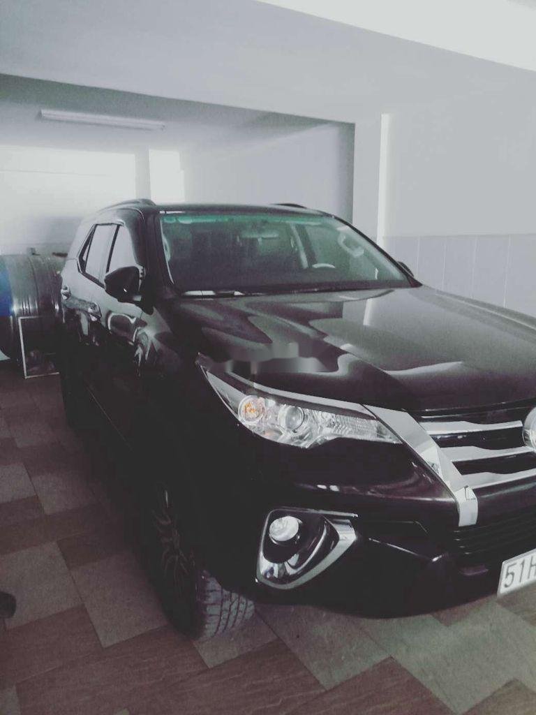 Toyota Fortuner 2019 - Cần bán lại xe Toyota Fortuner sản xuất 2019, màu đen, xe nhập, giá tốt