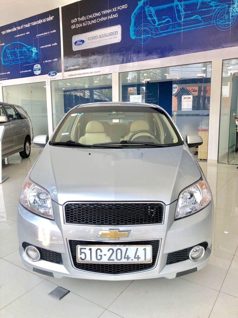 Chevrolet Aveo   2016 - Cần bán Chevrolet Aveo năm sản xuất 2016, màu bạc, số sàn 