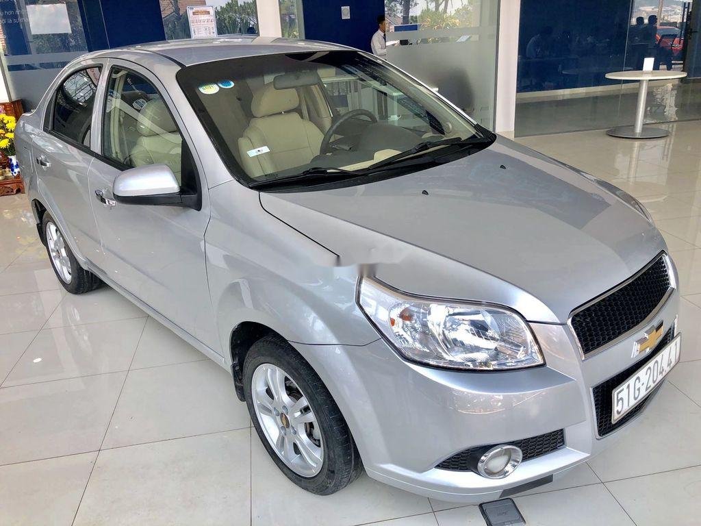 Chevrolet Aveo   2016 - Cần bán Chevrolet Aveo năm sản xuất 2016, màu bạc, số sàn 