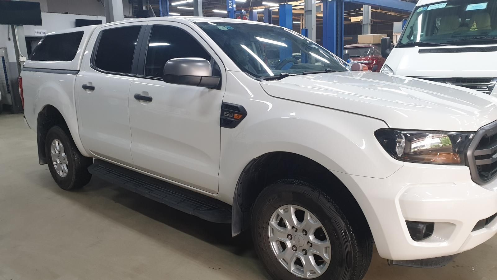 Ford Ranger 2018 - Mua xe giá thấp với chiếc Ford Ranger XLS AT, đời 2018, màu trắng, nhập khẩu nguyên chiếc