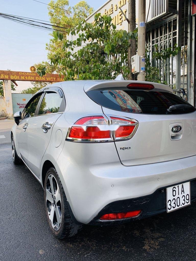 Kia Rio 2012 - Xe Kia Rio đời 2012, màu bạc, nhập khẩu nguyên chiếc, 345 triệu