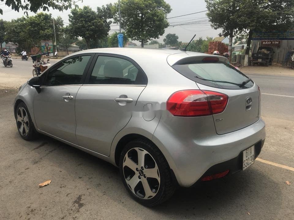 Kia Rio 2012 - Xe Kia Rio đời 2012, màu bạc, nhập khẩu nguyên chiếc, 345 triệu