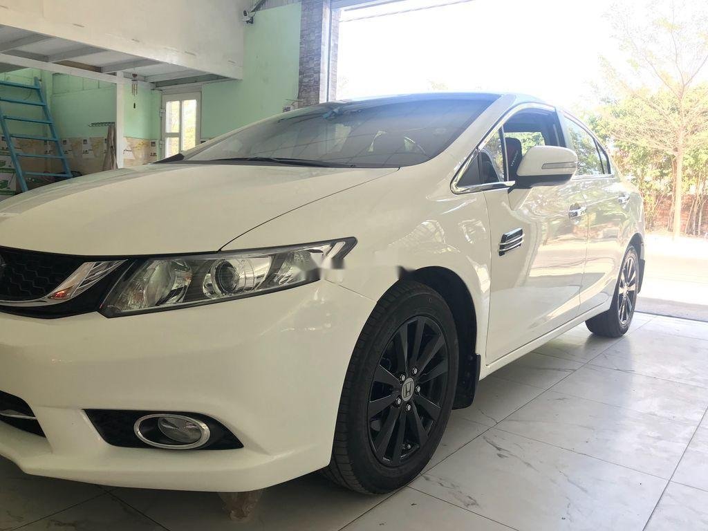 Honda Civic     2015 - Cần bán xe Honda Civic năm sản xuất 2015, màu trắng, giá 545tr