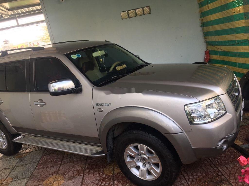 Ford Everest   2008 - Cần bán xe số sàn Ford Everest đời 2008, màu bạc