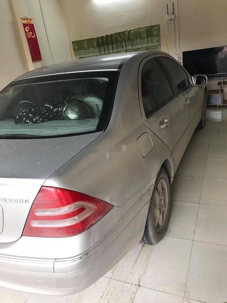 Mercedes-Benz C class   2001 - Bán Mercedes C200 năm 2001, màu bạc