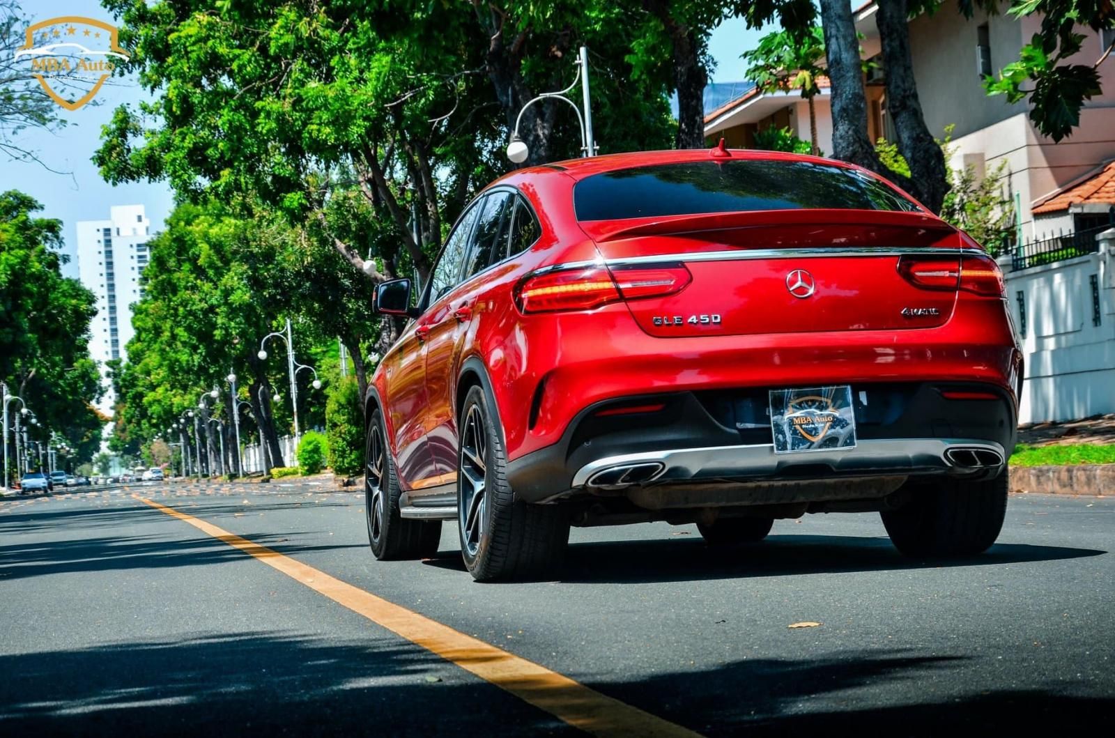 Mercedes-Benz GLE-Class 2016 - Siêu phẩm giá rẻ với chiếc Mercedes-Benz GLE 450, đời 2016, màu đỏ, giao xe nhanh