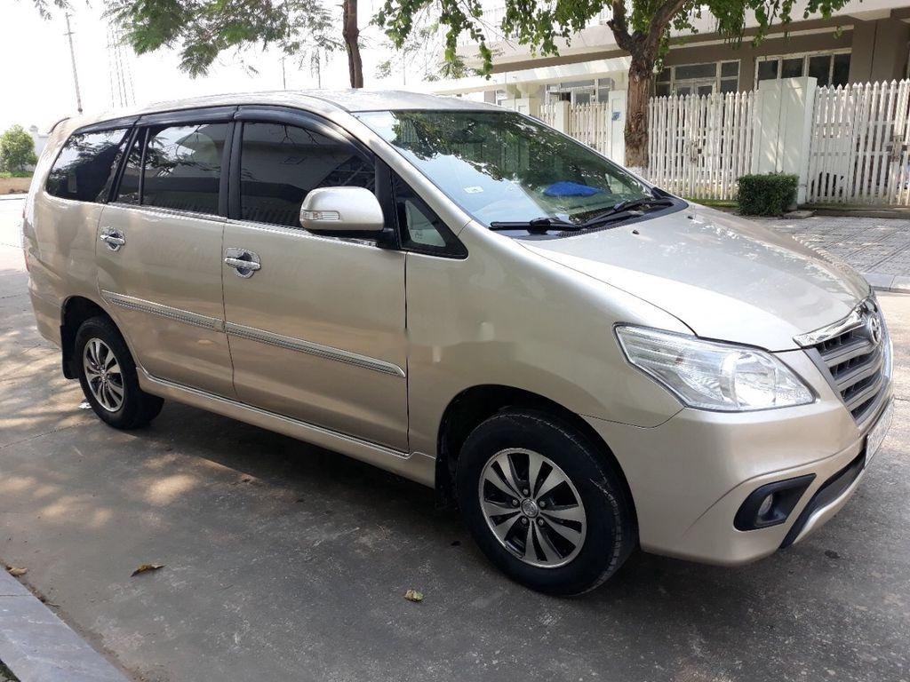 Toyota Innova   2015 - Cần bán xe Toyota Innova 2015, màu vàng cát, chính chủ, giá chỉ 440 triệu