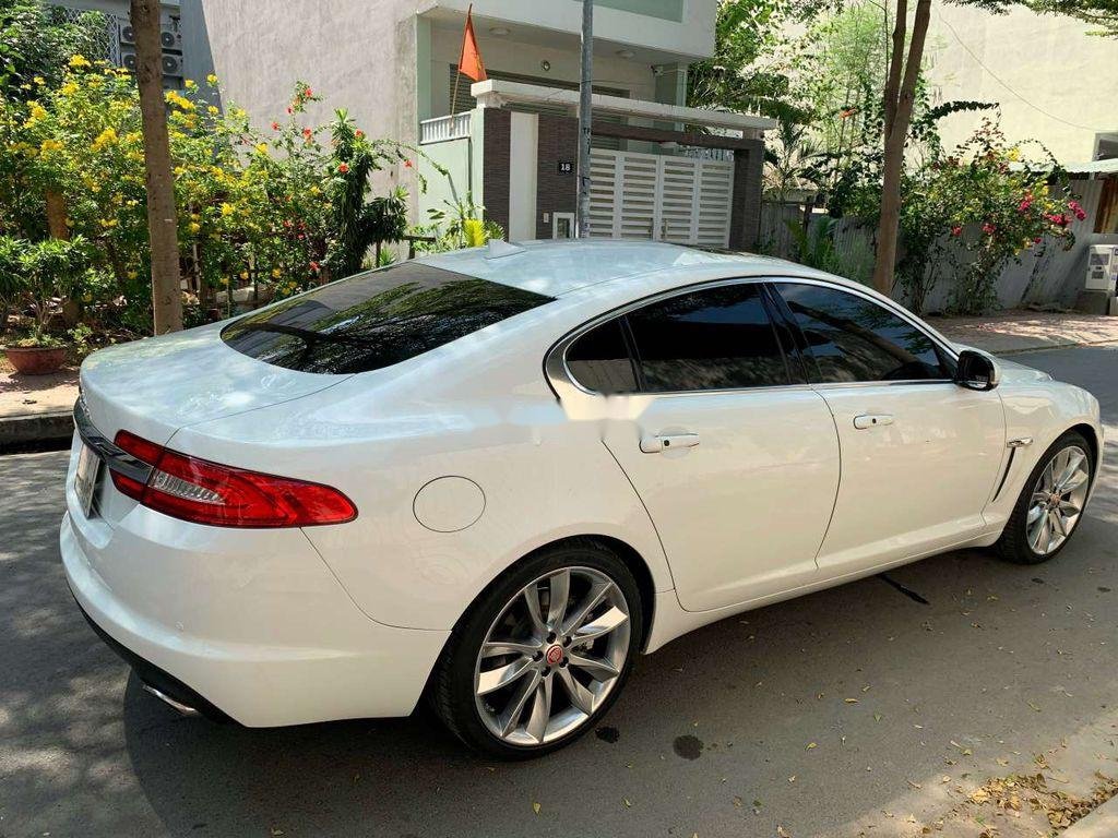 Jaguar XF   2016 - Bán Jaguar XF năm 2016, màu trắng, xe nhập