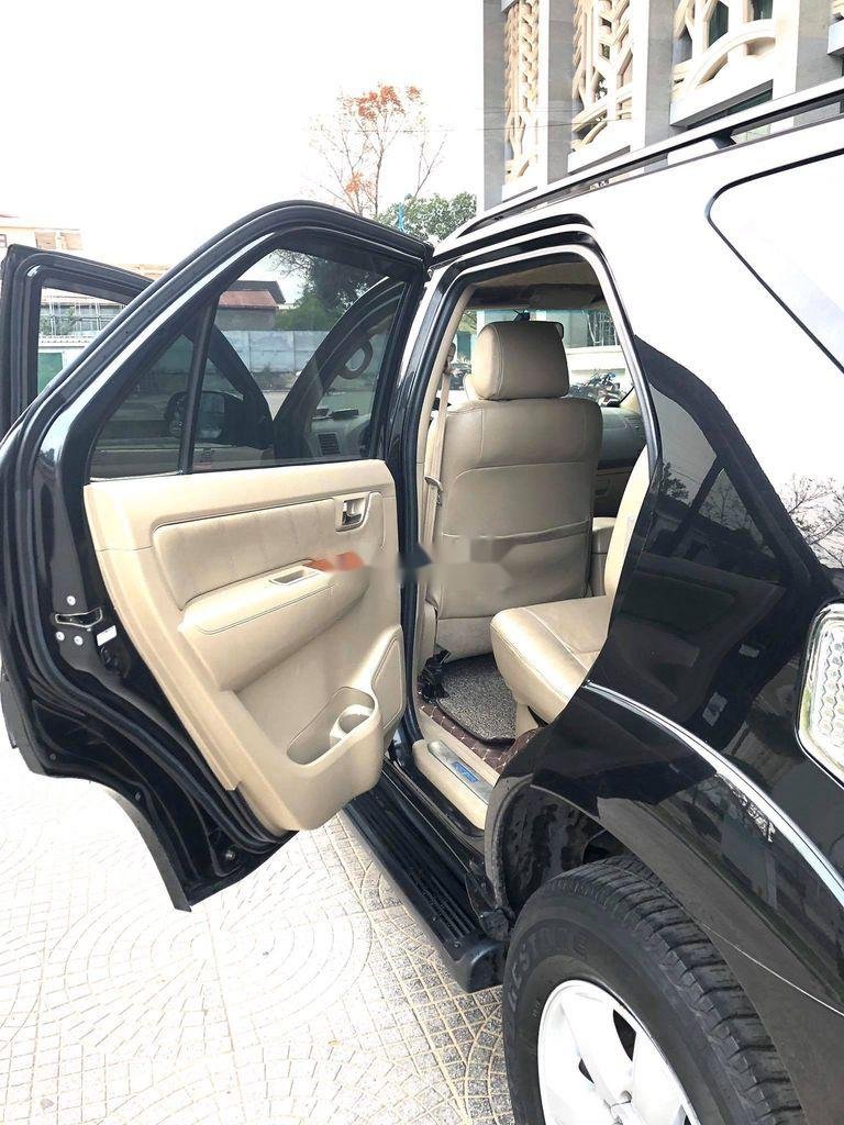 Toyota Fortuner   2010 - Cần bán Toyota Fortuner đời 2010, màu đen