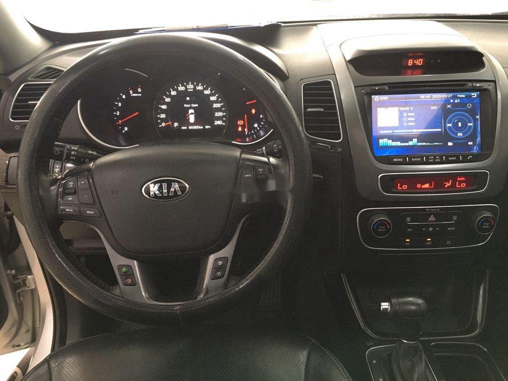 Kia Sorento 2014 - Bán xe Kia Sorento 2014, màu bạc giá cạnh tranh