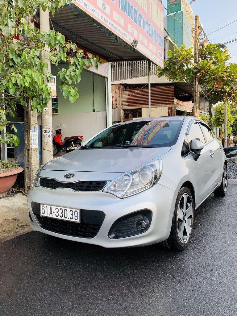 Kia Rio 2012 - Xe Kia Rio đời 2012, màu bạc, nhập khẩu nguyên chiếc, 345 triệu