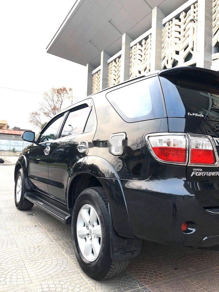 Toyota Fortuner   2010 - Cần bán Toyota Fortuner đời 2010, màu đen