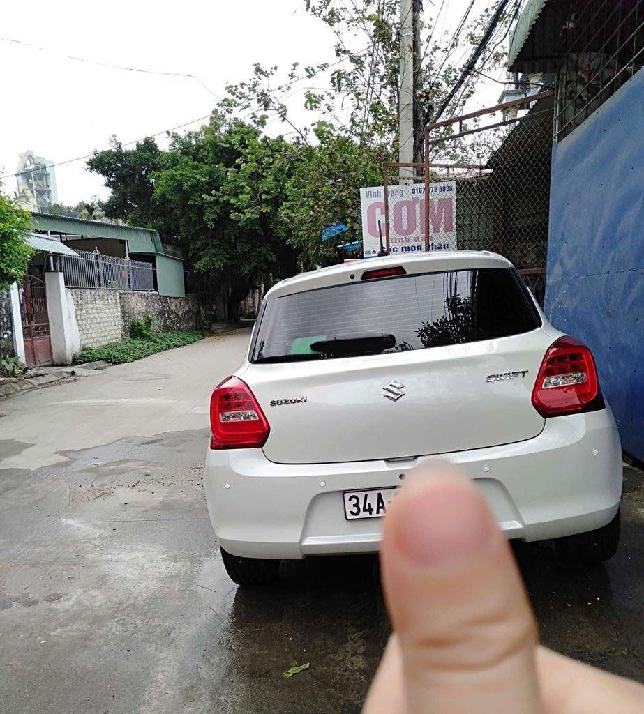 Suzuki Swift AT 2018 - Bán ô tô Suzuki Swift AT năm 2018, xe nhập