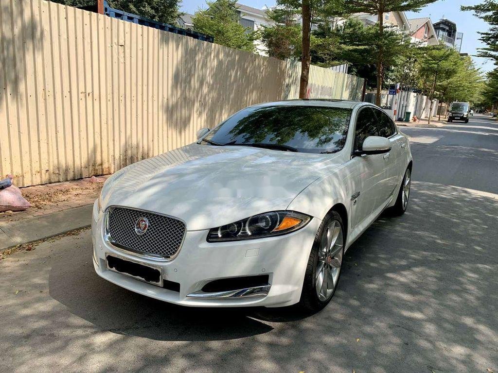 Jaguar XF   2016 - Bán Jaguar XF năm 2016, màu trắng, xe nhập