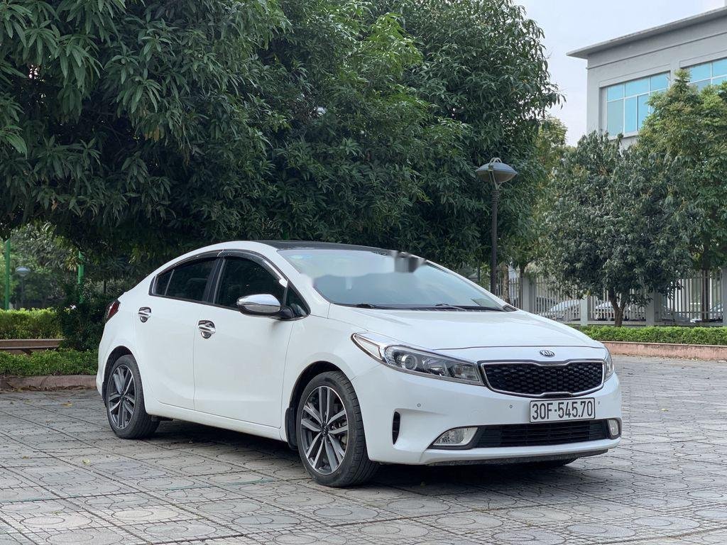 Kia Cerato   2017 - Bán Kia Cerato sản xuất năm 2017, màu trắng, số tự động