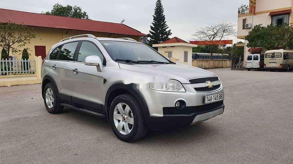 Chevrolet Captiva 2007 - Cần bán gấp Chevrolet Captiva đời 2007, màu bạc