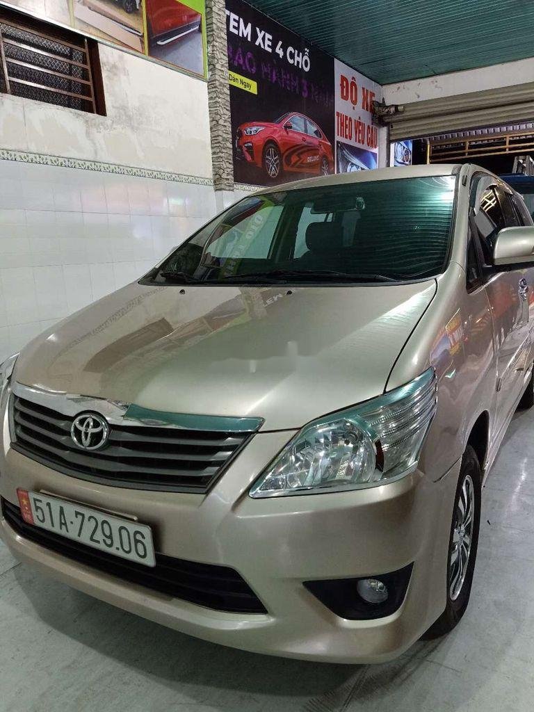 Toyota Innova   2013 - Bán ô tô Toyota Innova năm sản xuất 2013, giá 368 triệu