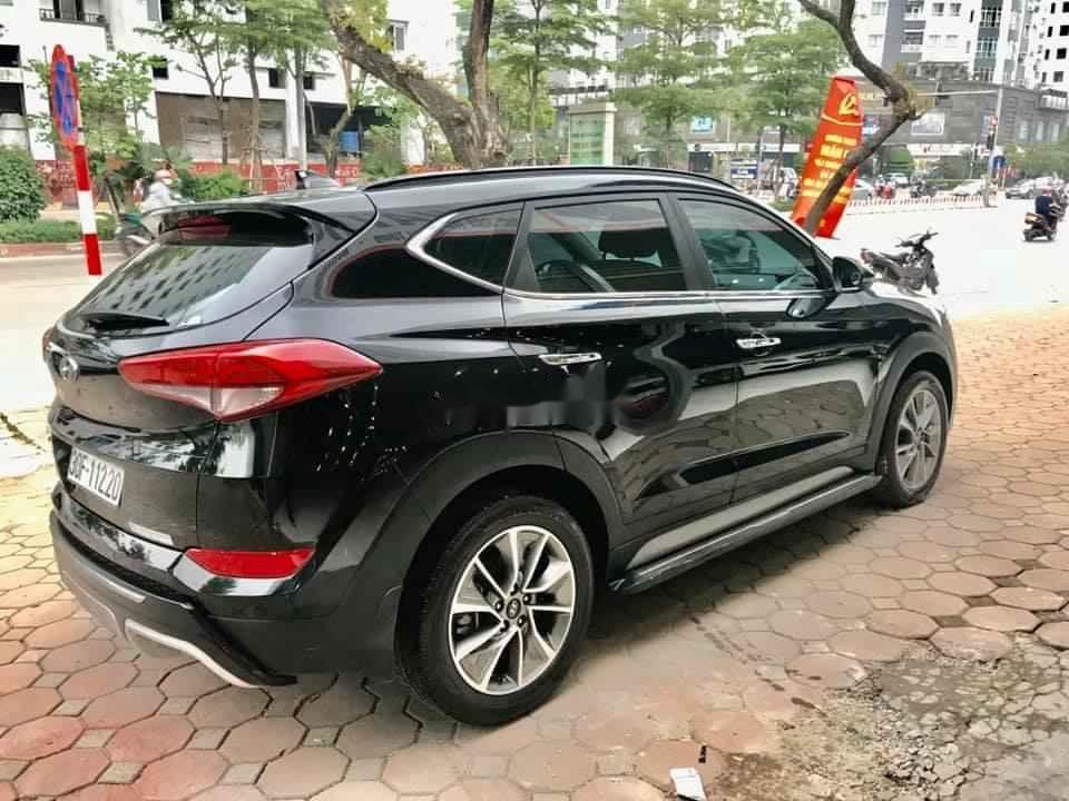 Hyundai Tucson 2018 - Bán Hyundai Tucson đời 2018, màu đen