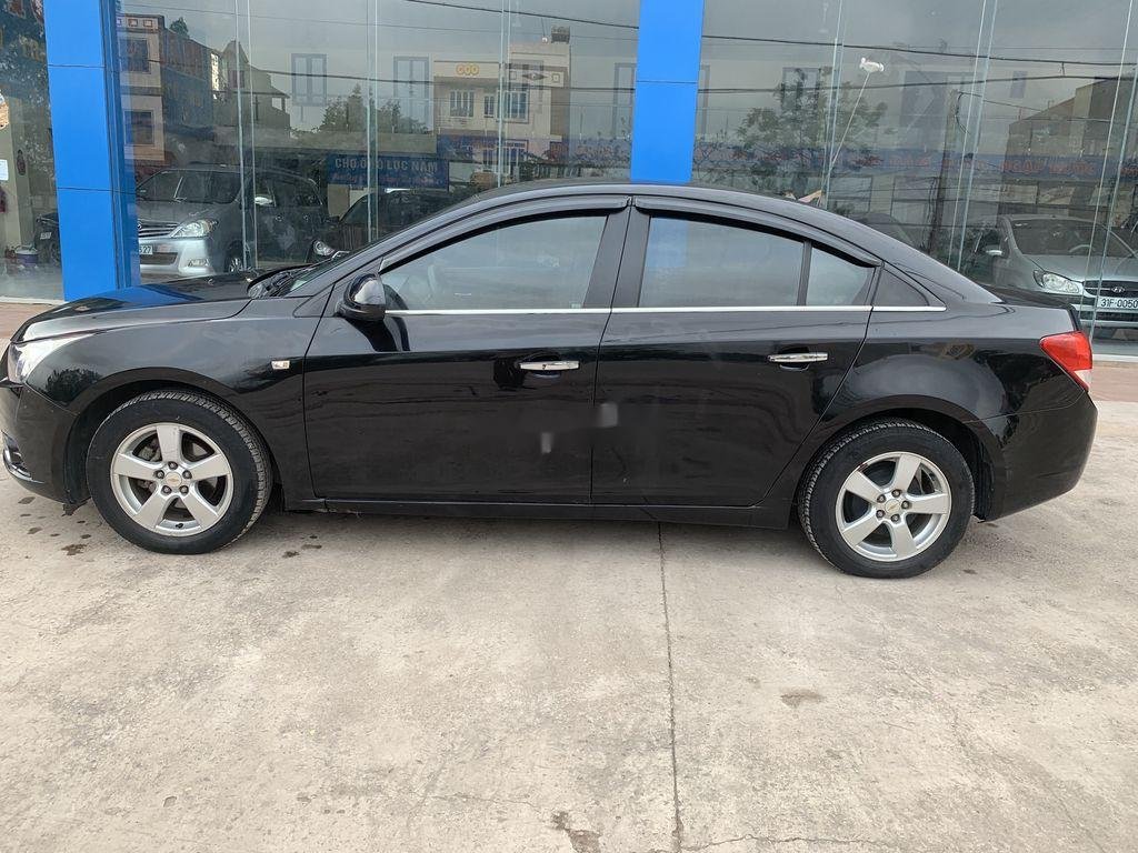 Chevrolet Cruze 2011 - Cần bán lại xe Chevrolet Cruze 2011, màu đen, 268tr