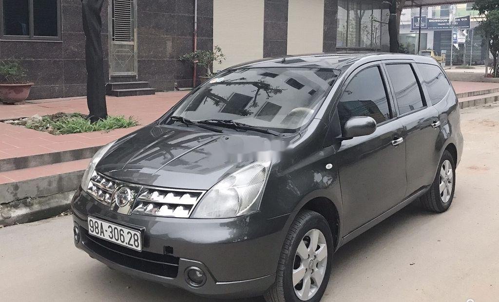 Nissan Grand livina    2011 - Cần bán xe Nissan Grand livina 2011, màu xám, xe nhập