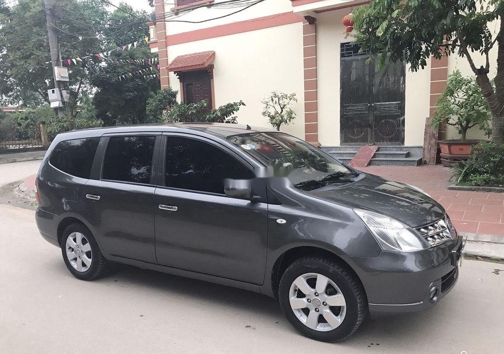 Nissan Grand livina    2011 - Cần bán xe Nissan Grand livina 2011, màu xám, xe nhập