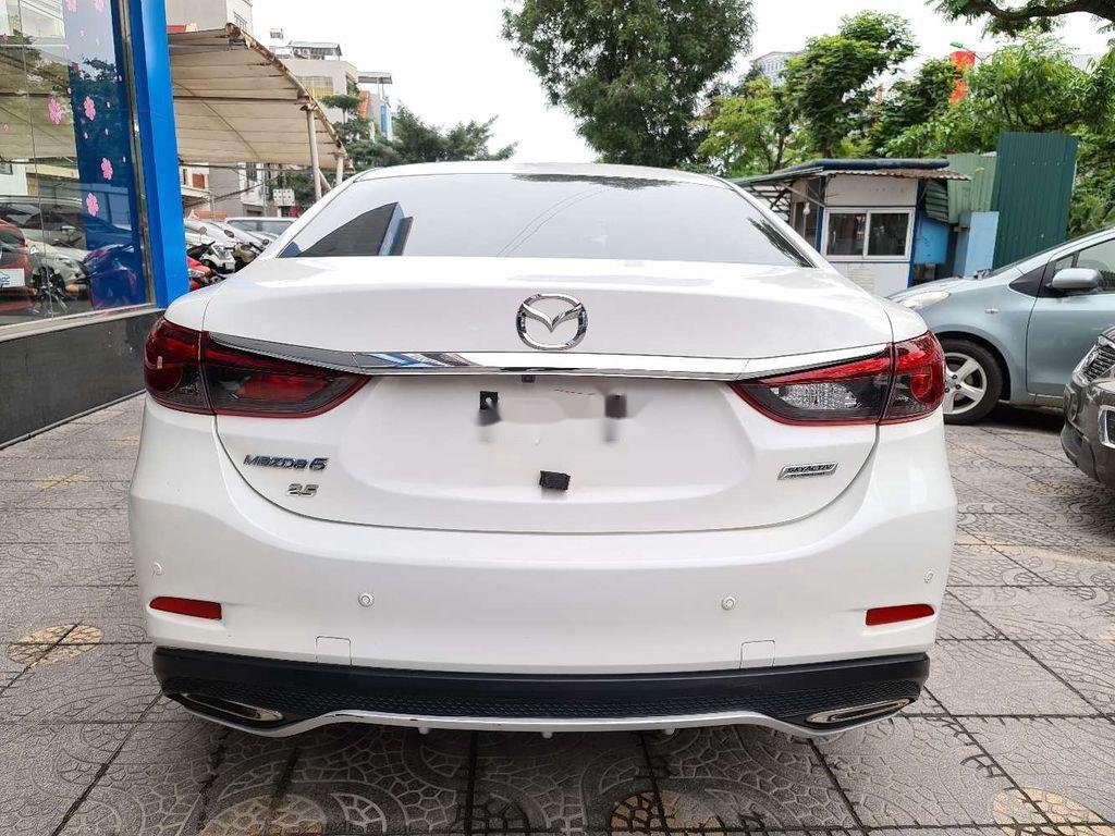 Mazda 6   2017 - Bán Mazda 6 sản xuất 2017, màu trắng, 779tr