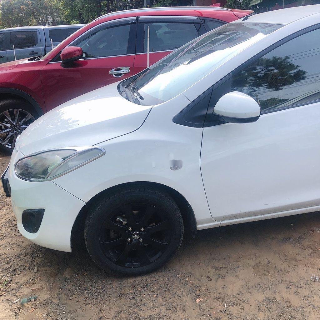 Mazda 2 2012 - Bán Mazda 2 đời 2012, màu trắng giá cạnh tranh