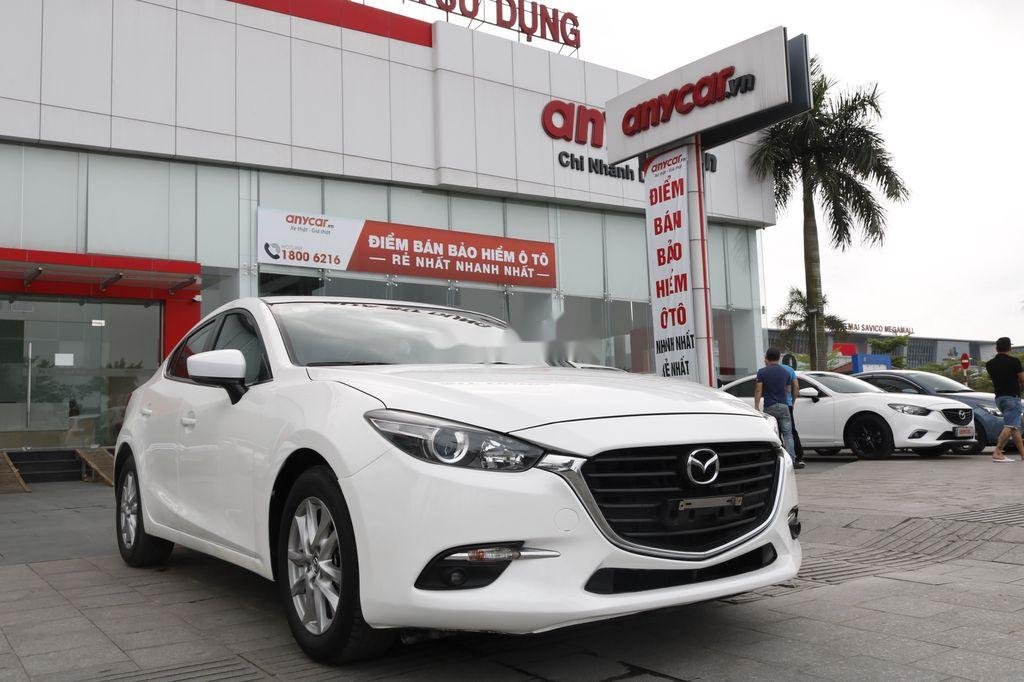 Mazda 3 2017 - Bán xe Mazda 3 năm sản xuất 2017, màu trắng, giá tốt