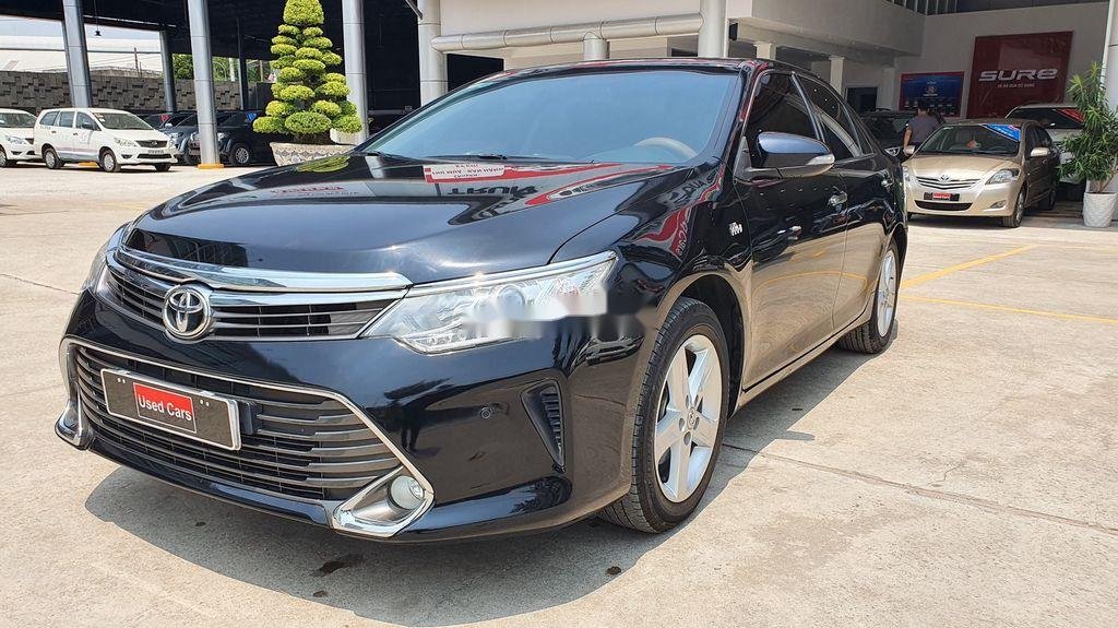 Toyota Camry   2016 - Bán Toyota Camry 2.5Q đời 2016, màu đen, số tự động  