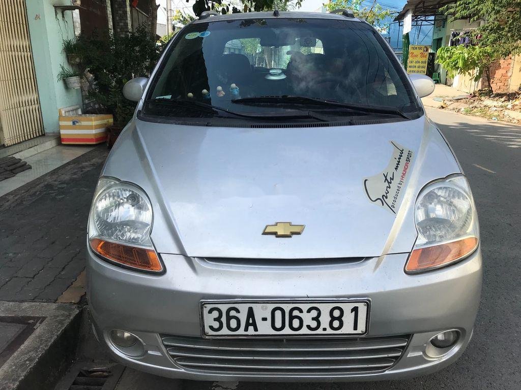 Chevrolet Spark 2009 - Cần bán gấp Chevrolet Spark sản xuất năm 2009, màu bạc, xe nhập chính chủ