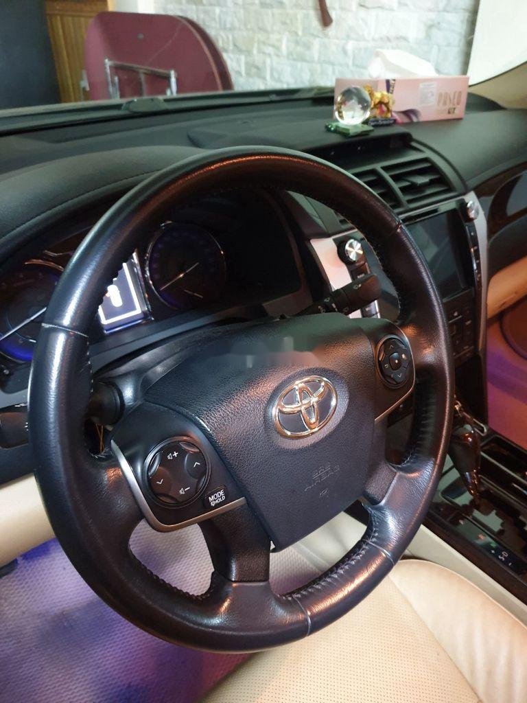 Toyota Camry 2015 - Bán Toyota Camry năm sản xuất 2015, màu xám