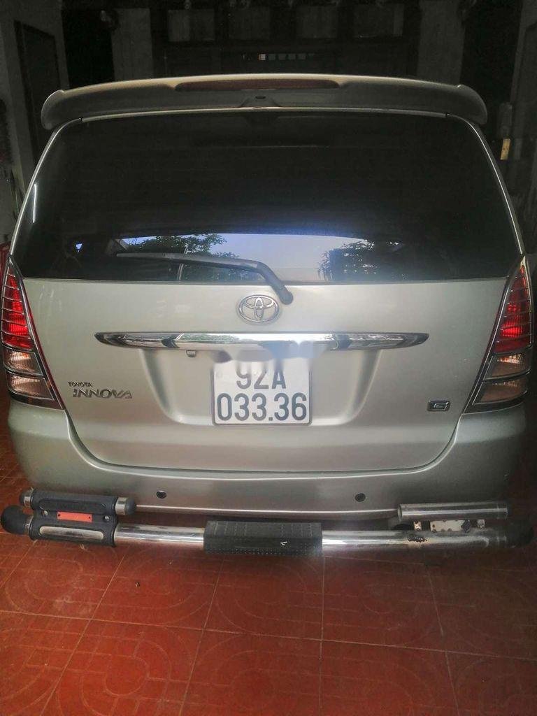 Toyota Innova 2008 - Xe Toyota Innova năm 2008, màu bạc