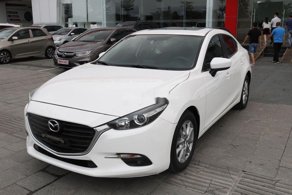 Mazda 3 2017 - Bán xe Mazda 3 năm sản xuất 2017, màu trắng, giá tốt