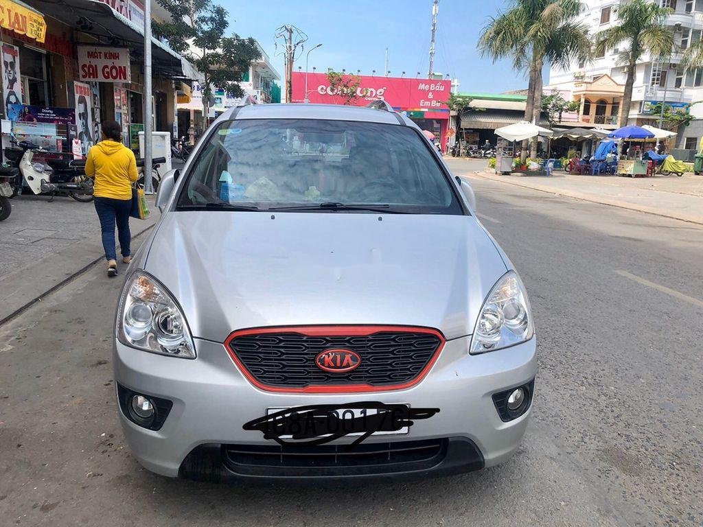 Kia Carens 2011 - Cần bán lại xe Kia Carens năm 2011, màu bạc, 280 triệu