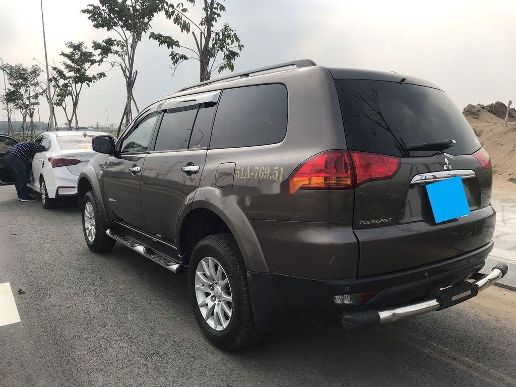 Mitsubishi Pajero 2014 - Cần bán xe Mitsubishi Pajero năm 2014, màu xám giá cạnh tranh