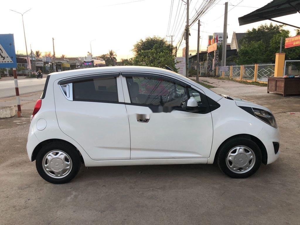 Chevrolet Spark 2016 - Xe Chevrolet Spark năm sản xuất 2016, màu trắng, giá chỉ 214 triệu