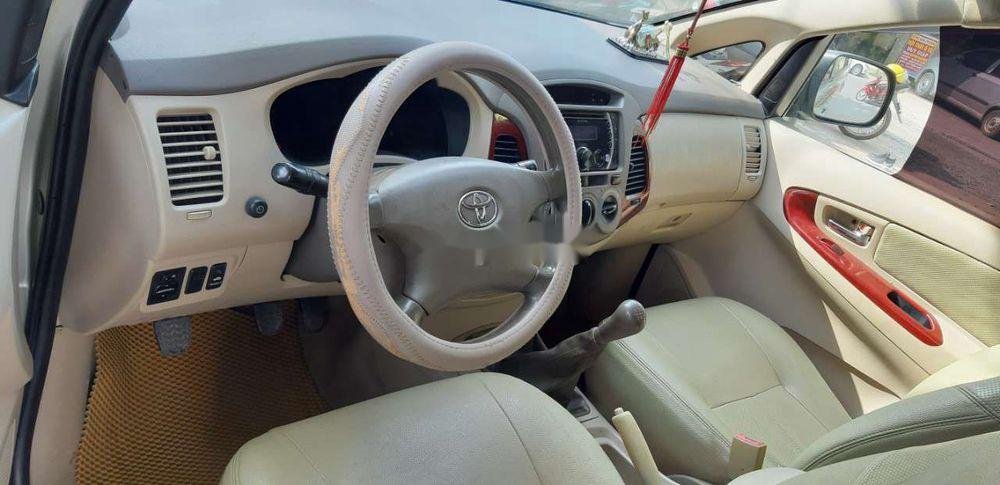 Toyota Innova 2006 - Bán xe Toyota Innova năm sản xuất 2006, màu đen, 259tr