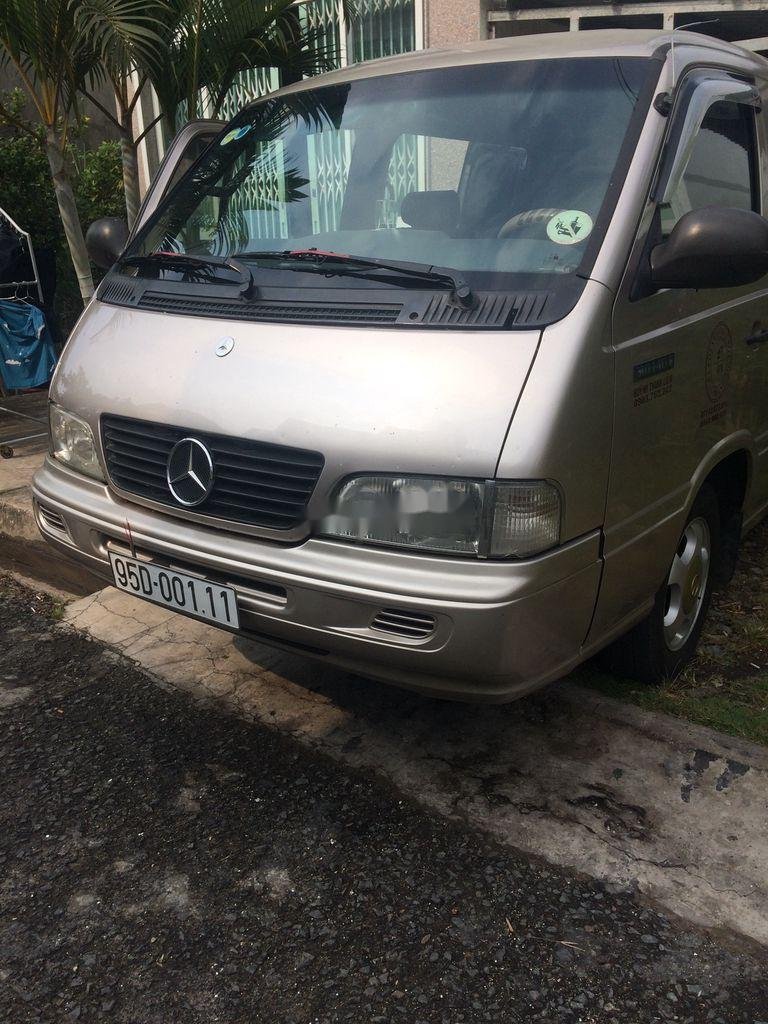 Mercedes-Benz MB   2004 - Cần bán Mercedes MB140 đời 2004, màu bạc, nhập khẩu 