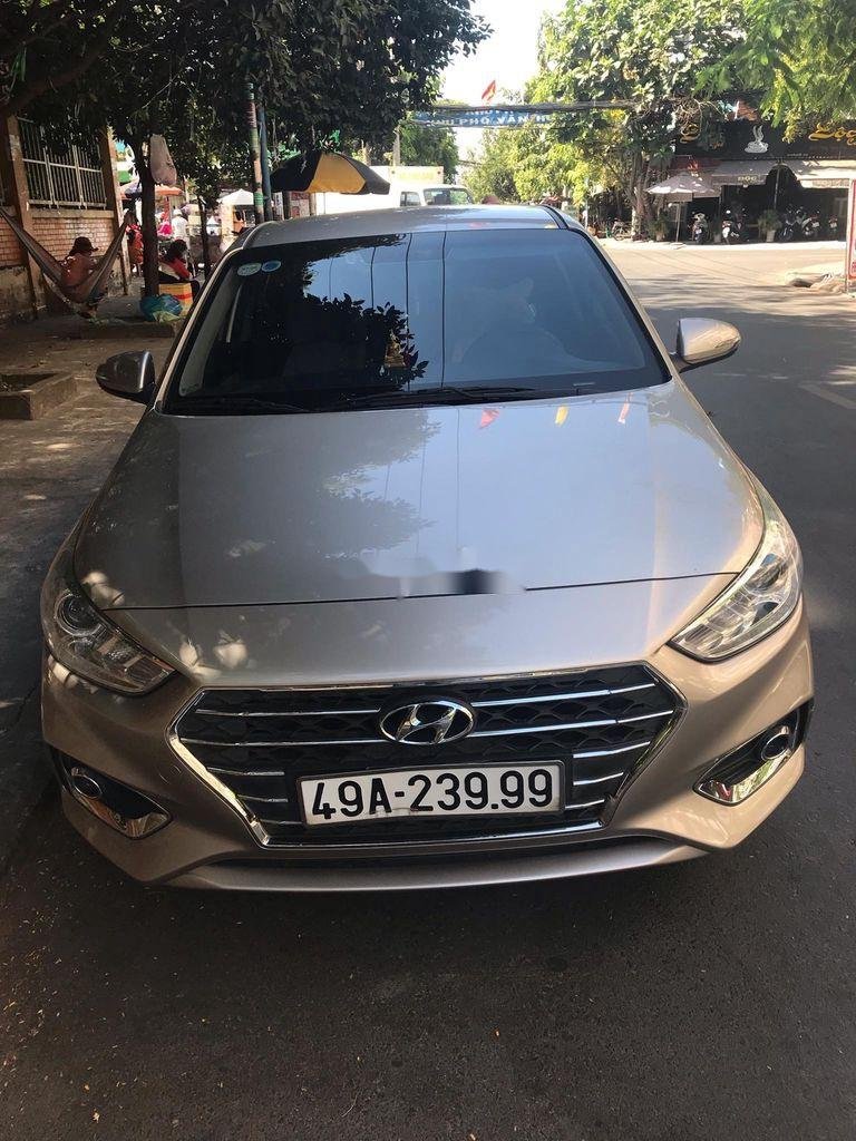 Hyundai Accent 2019 - Bán ô tô Hyundai Accent sản xuất năm 2019, màu vàng, nhập khẩu, 800 triệu