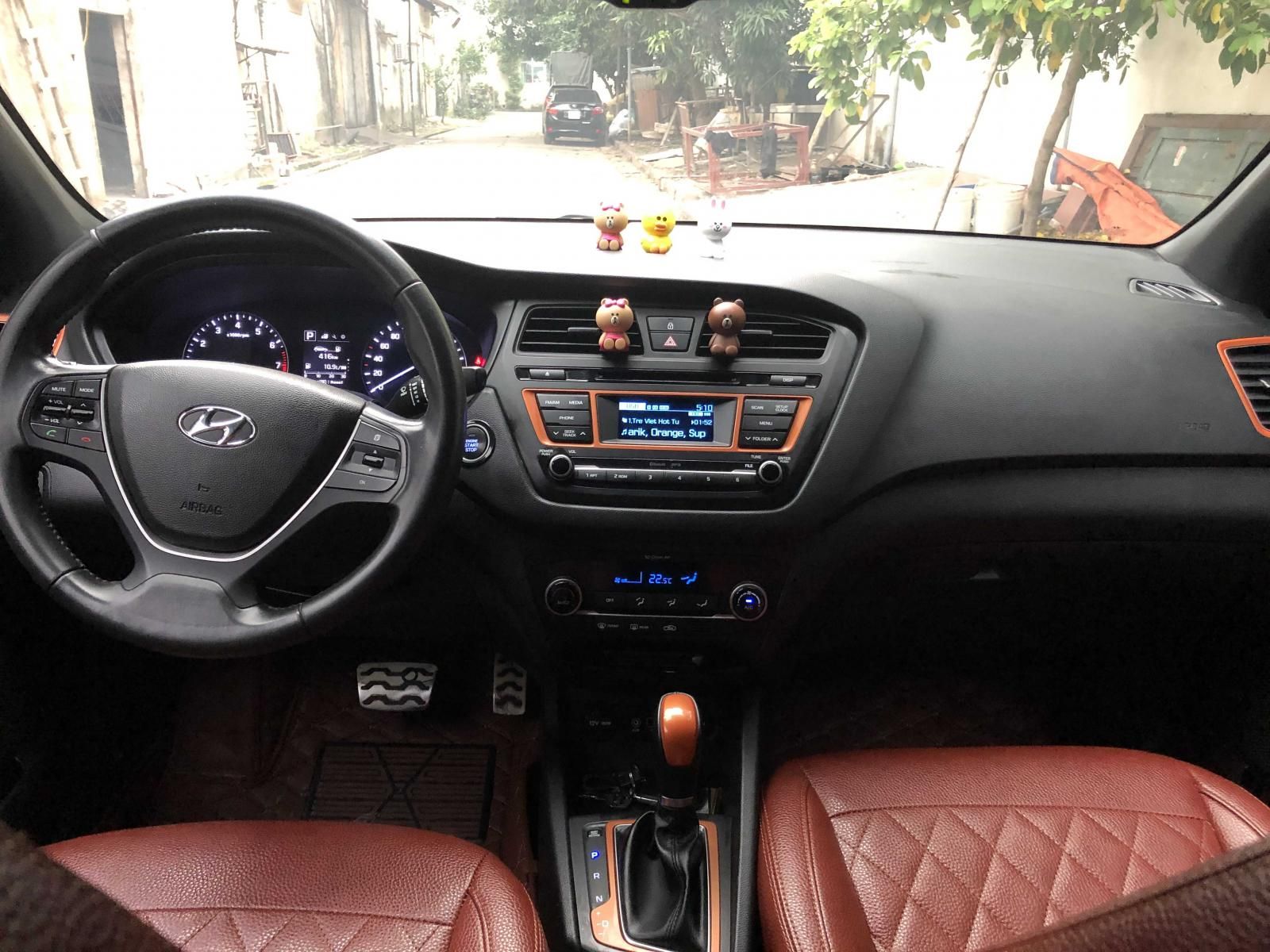 Hyundai i20 Active 2016 - Cần bán gấp Hyundai i20 Active năm 2016, màu nâu, nhập khẩu, giá chỉ 480 triệu